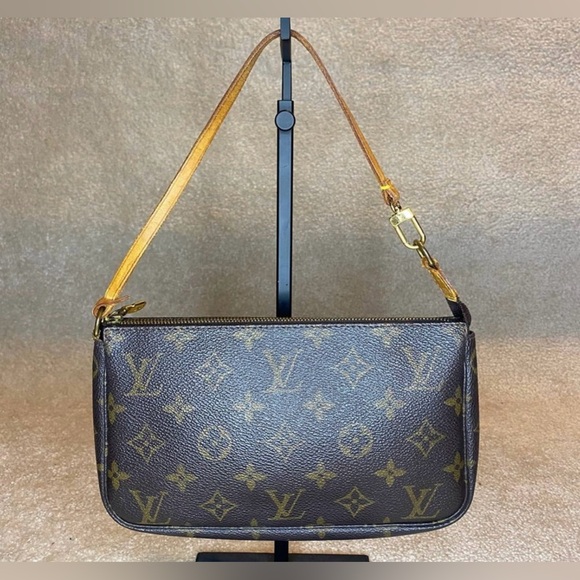 Louis Vuitton Pochette Authentic With Certificate Of Authenticity - Picture 2 of 12